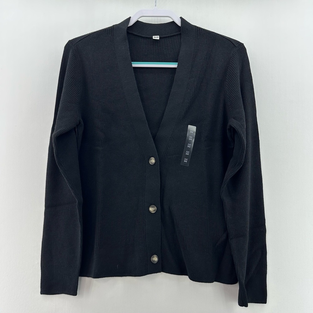 UNIQLO Women’s Black Ribbed V-Neck Cardigan Sweater Medium NWT - Picture 2 of 11